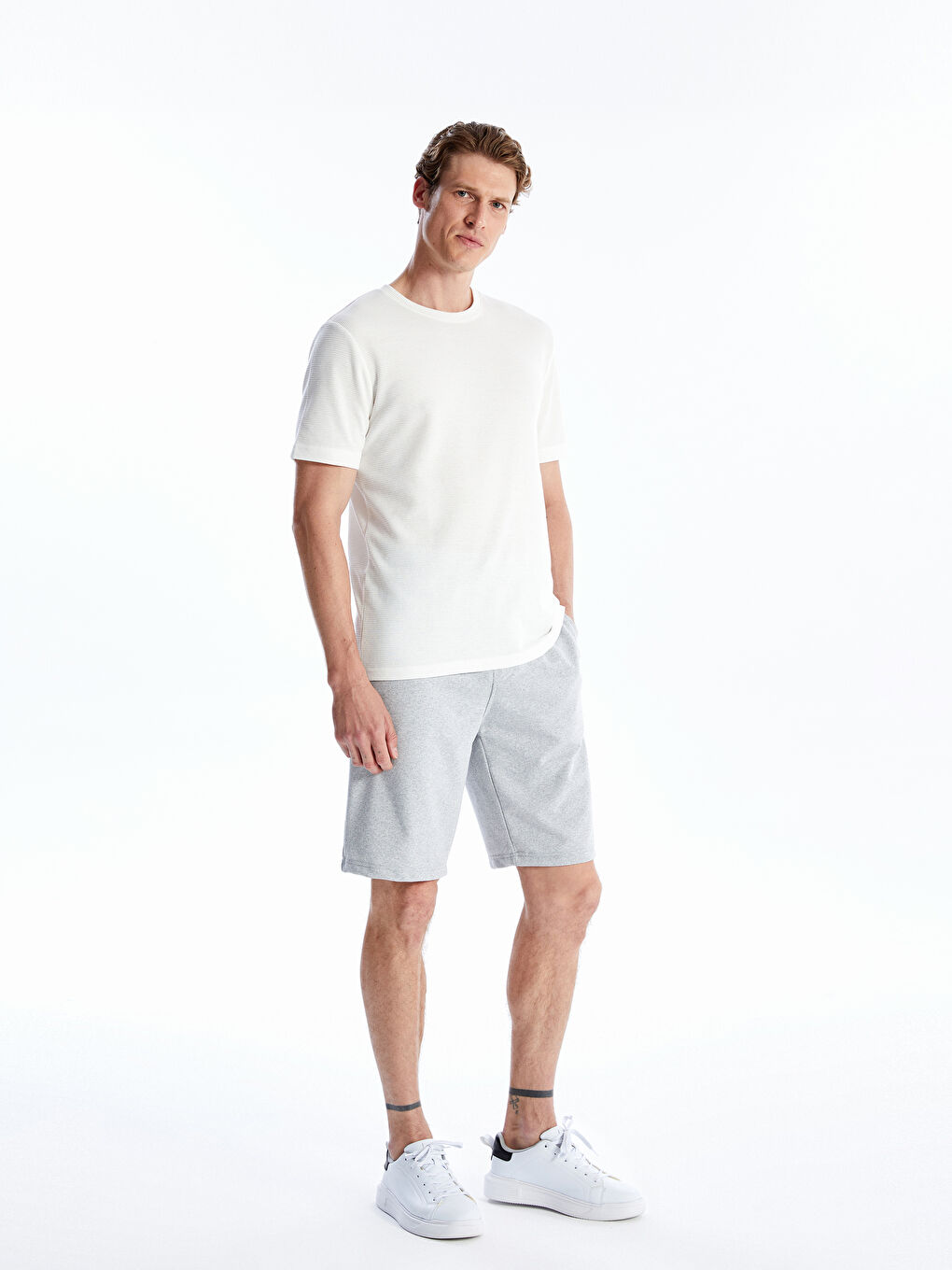 Gri Standart Kalıp Pike Erkek Şort