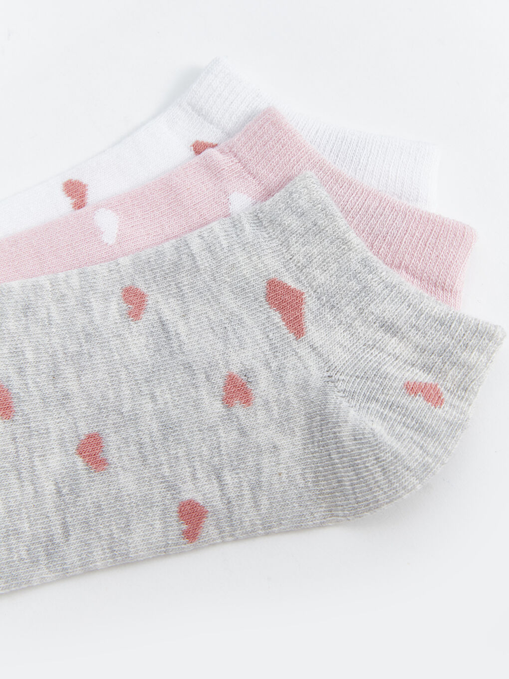 جوارب رياضية مُنقوشة للسيدات - عبوة من 3 قطع-2