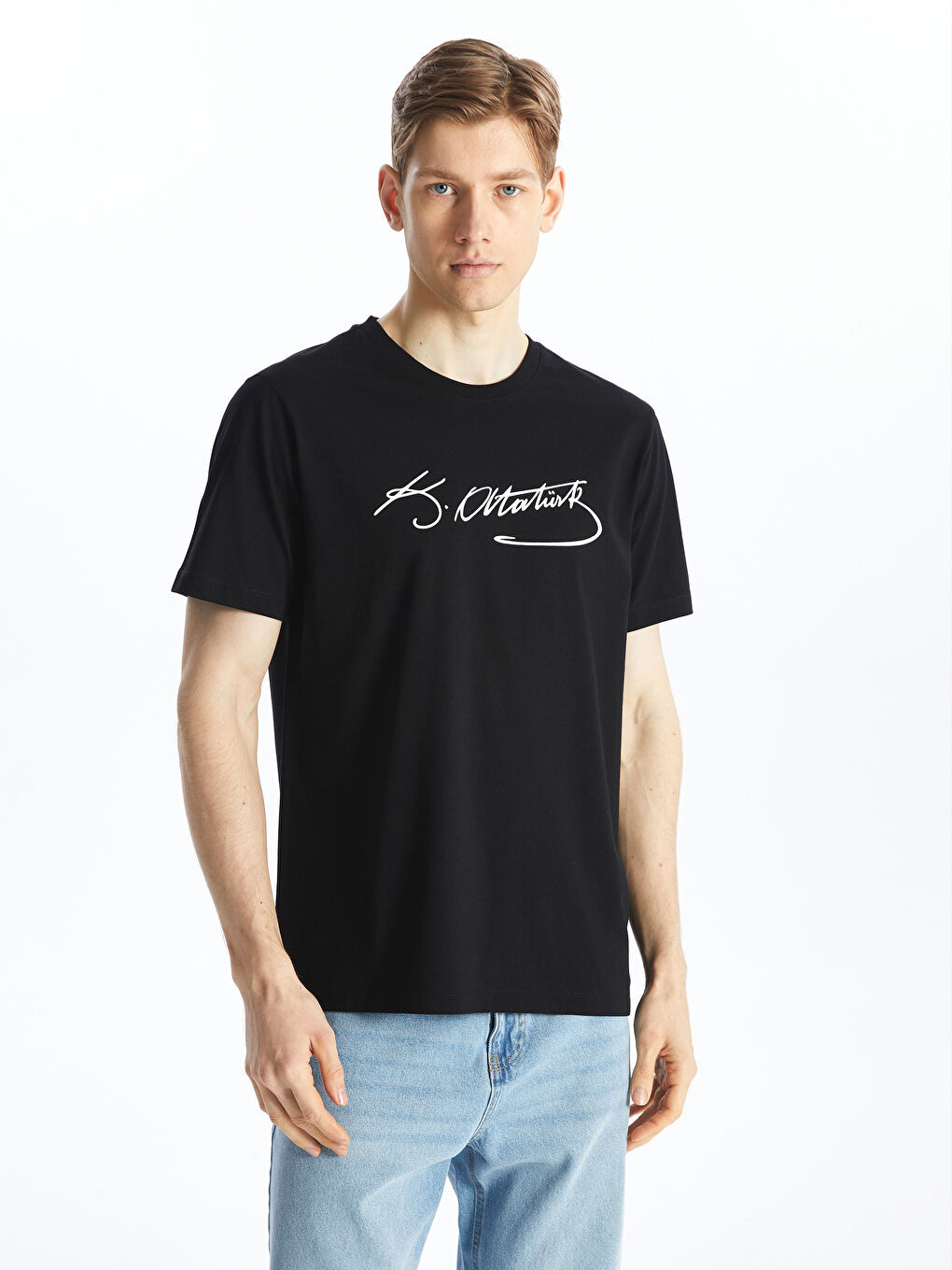 Siyah Bisiklet Yaka Kısa Kollu Atatürk İmzası Baskılı Erkek Tişört-1