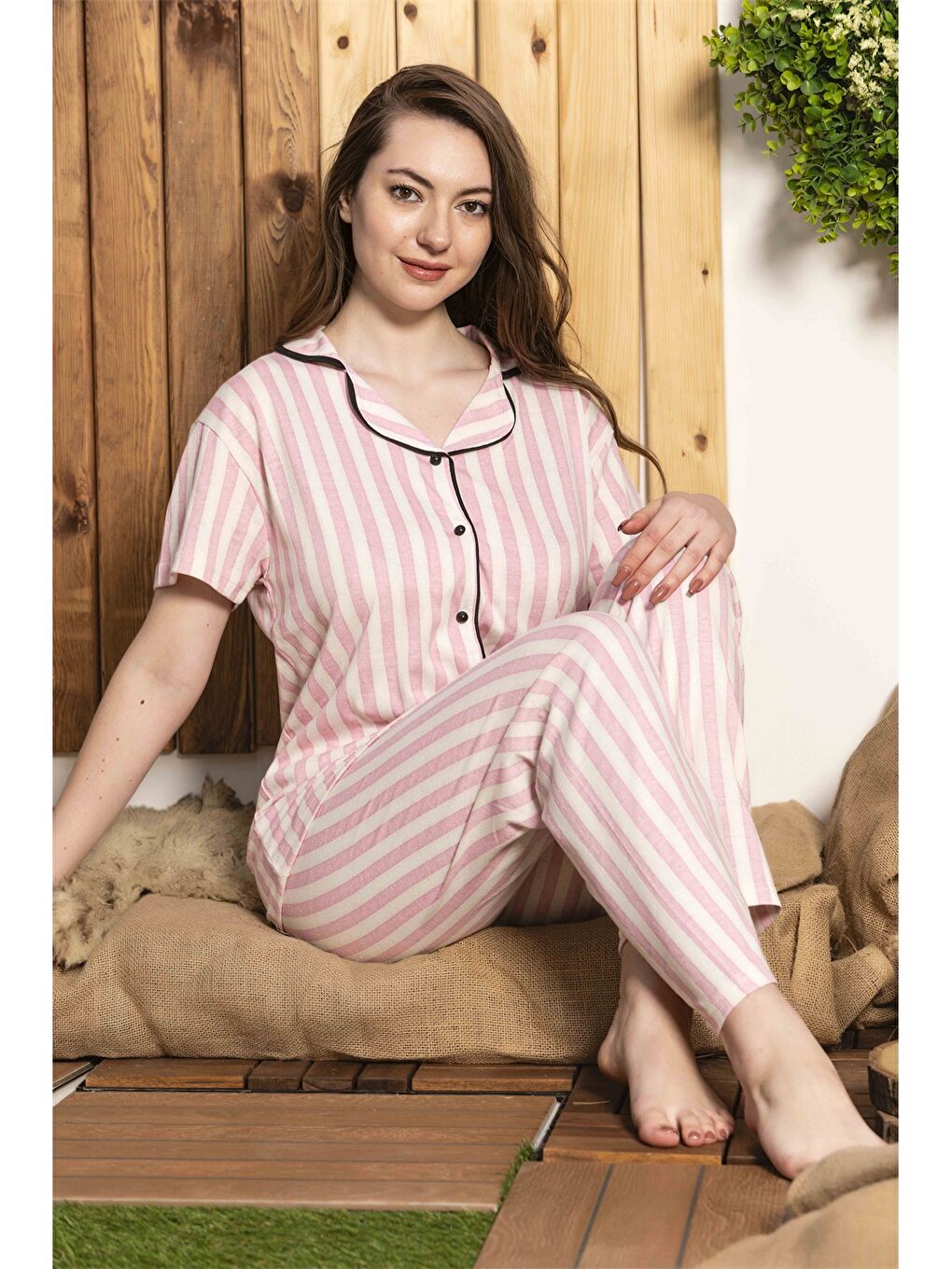 Pembe Gömlek Yaka Kadın Pijama Takımı