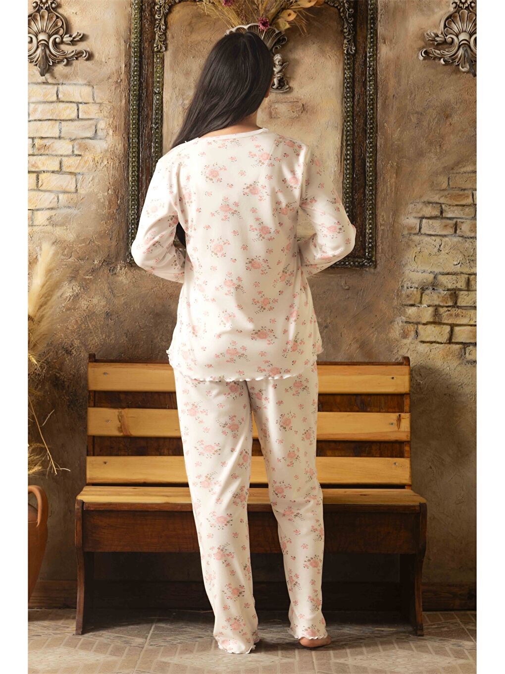 Beyaz V Yaka Kadın Pijama Takım-2