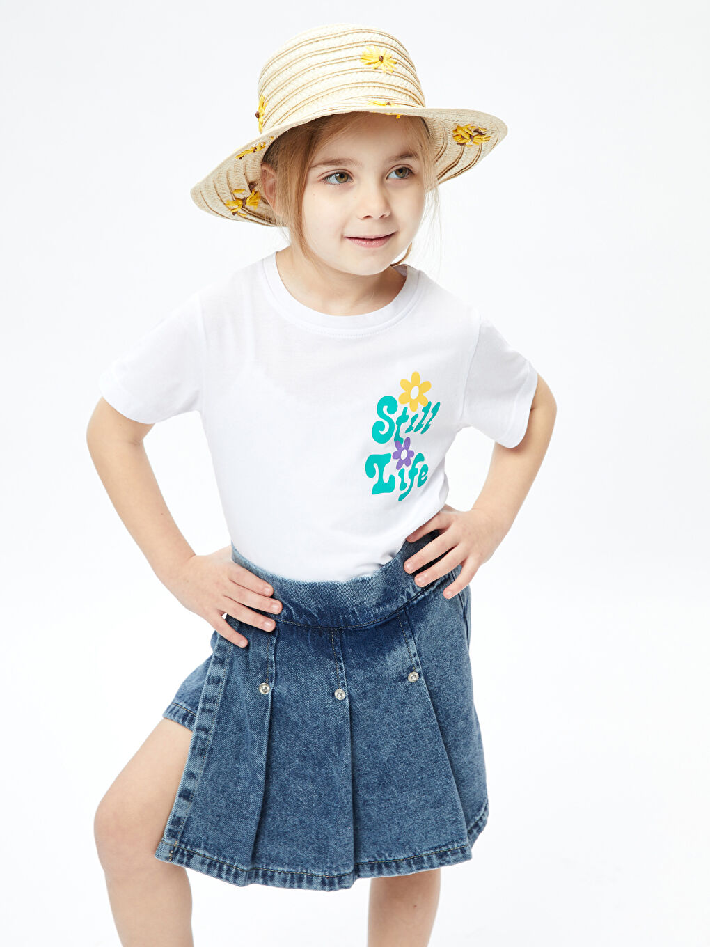 Beyaz Bisiklet Yaka Baskılı Kız Çocuk Tişört-1