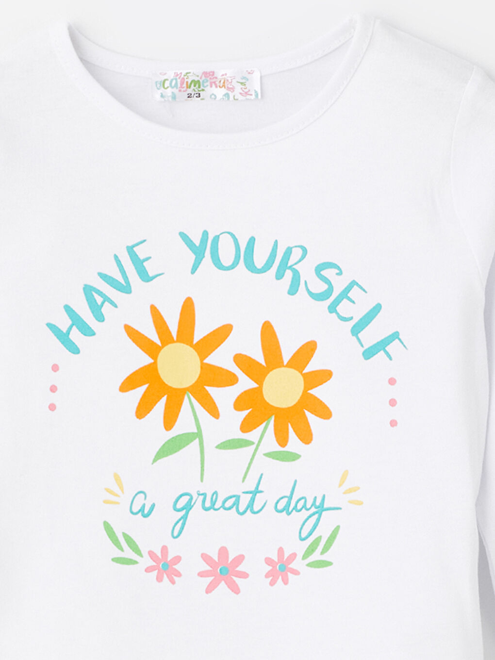 Beyaz Bisiklet Yaka Kız Bebek Tişört-2