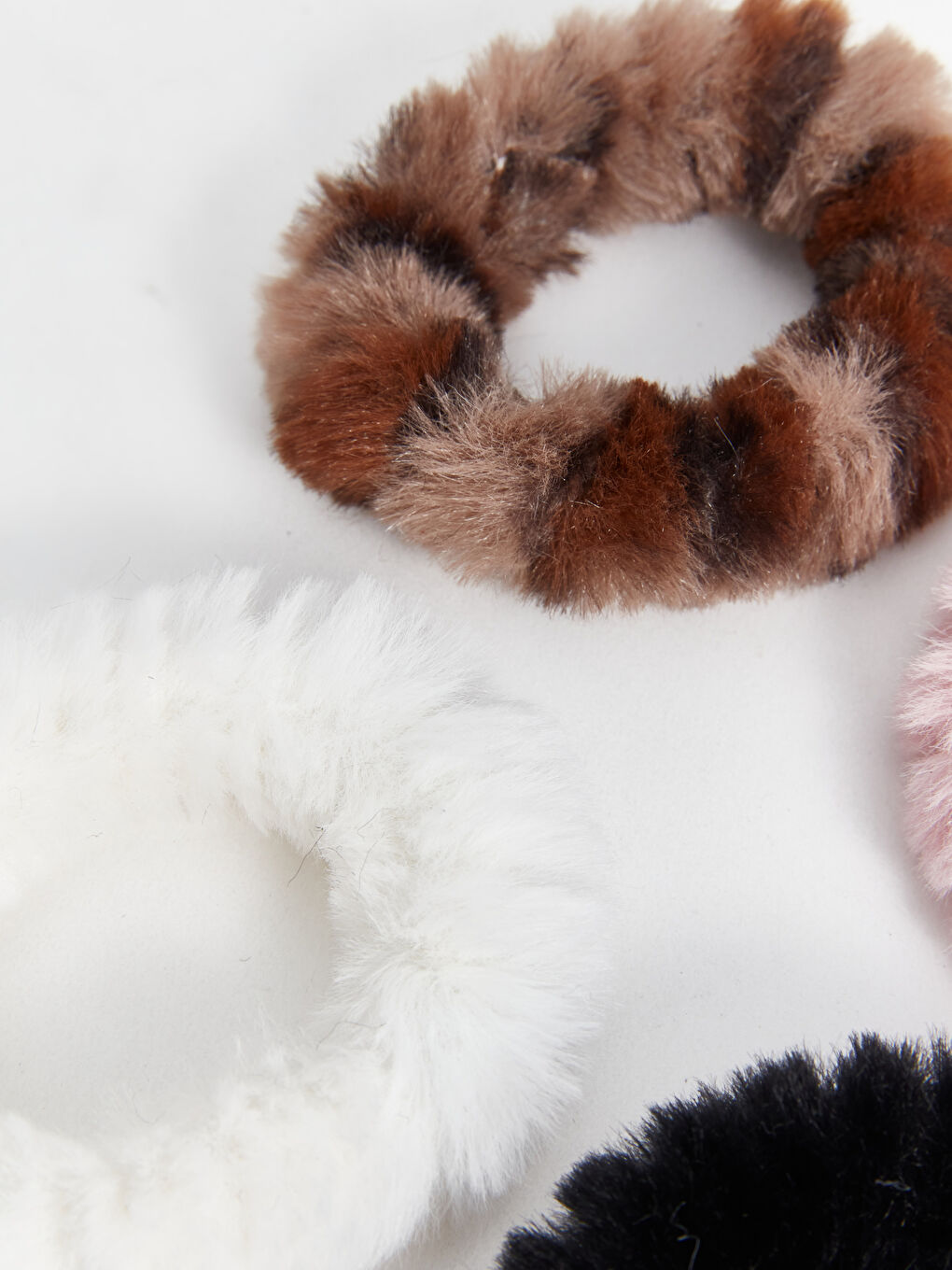 مجموعة ربطات شعر مطاطية قطيفة للسيدات 4 قطع-2