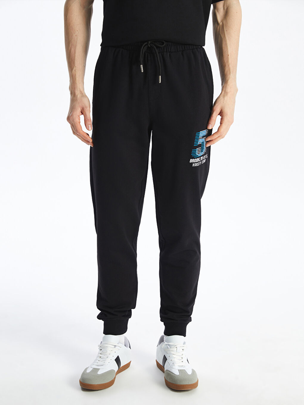 Siyah Standart Kalıp Erkek Jogger Eşofman Altı-3