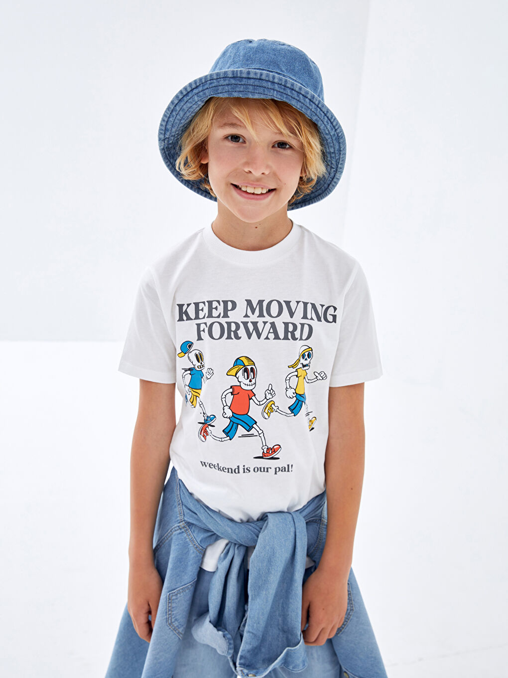 Ekru Bisiklet Yaka Baskılı Kısa Kollu Erkek Çocuk Tişört-1