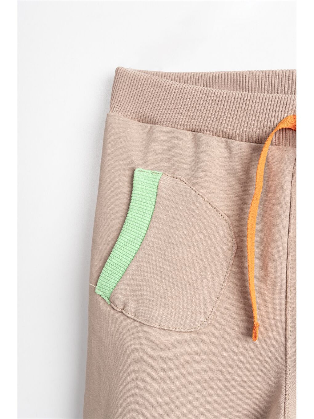 Bej Beli Lastikli Baskılı Erkek Bebek Eşofman Alt-1