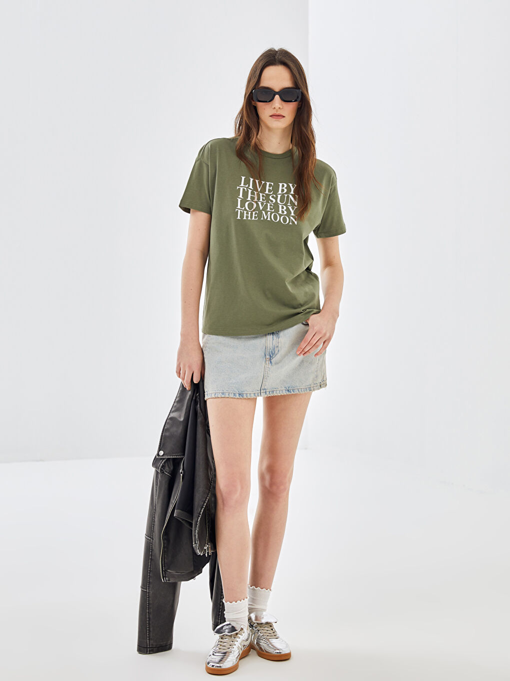 Yeşil Bisiklet Yaka Baskılı Kısa Kollu Oversize Kadın Tişört-2