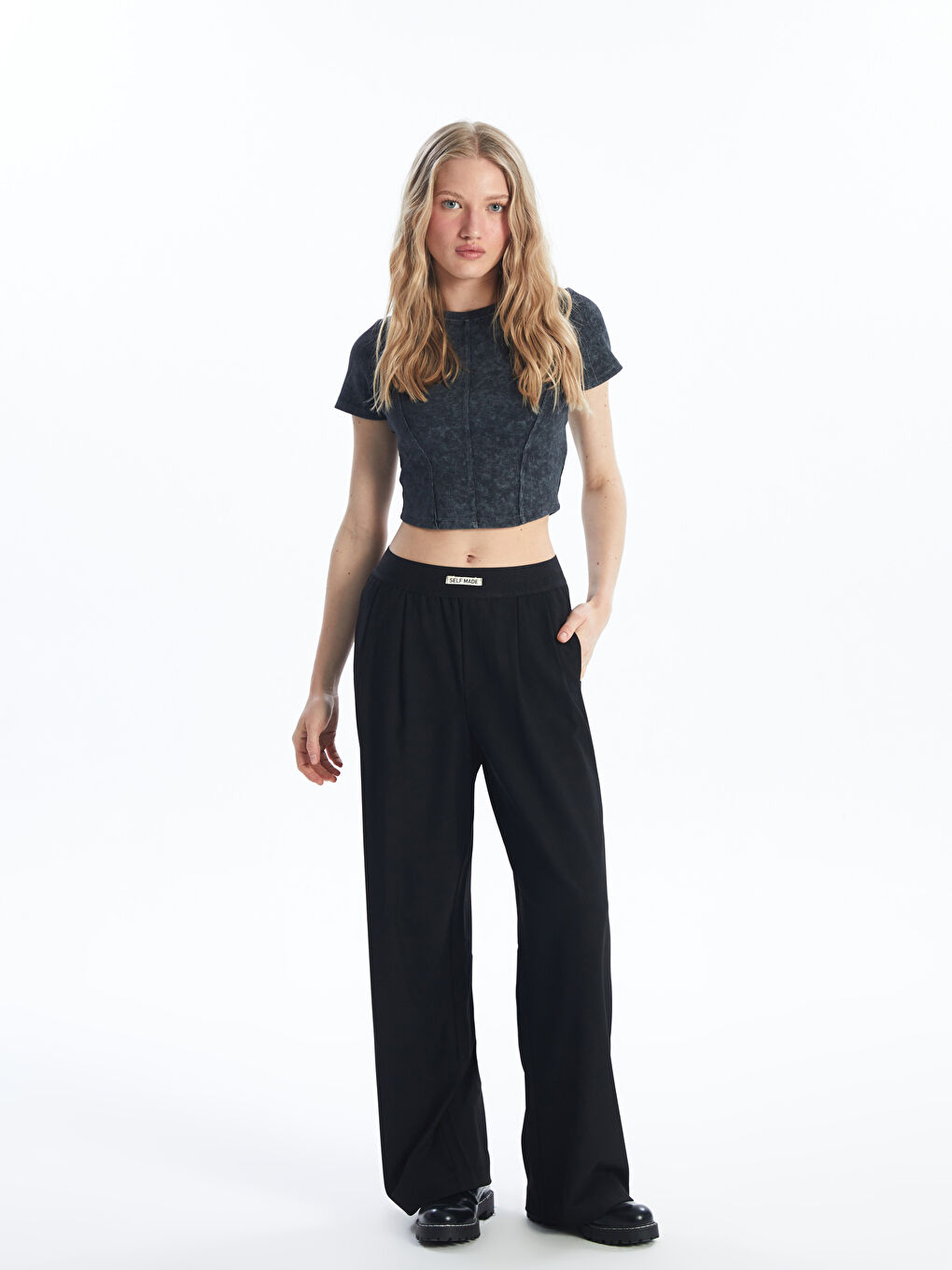 Siyah Beli Lastikli Baskılı Geniş Paça Kadın Pantolon-1