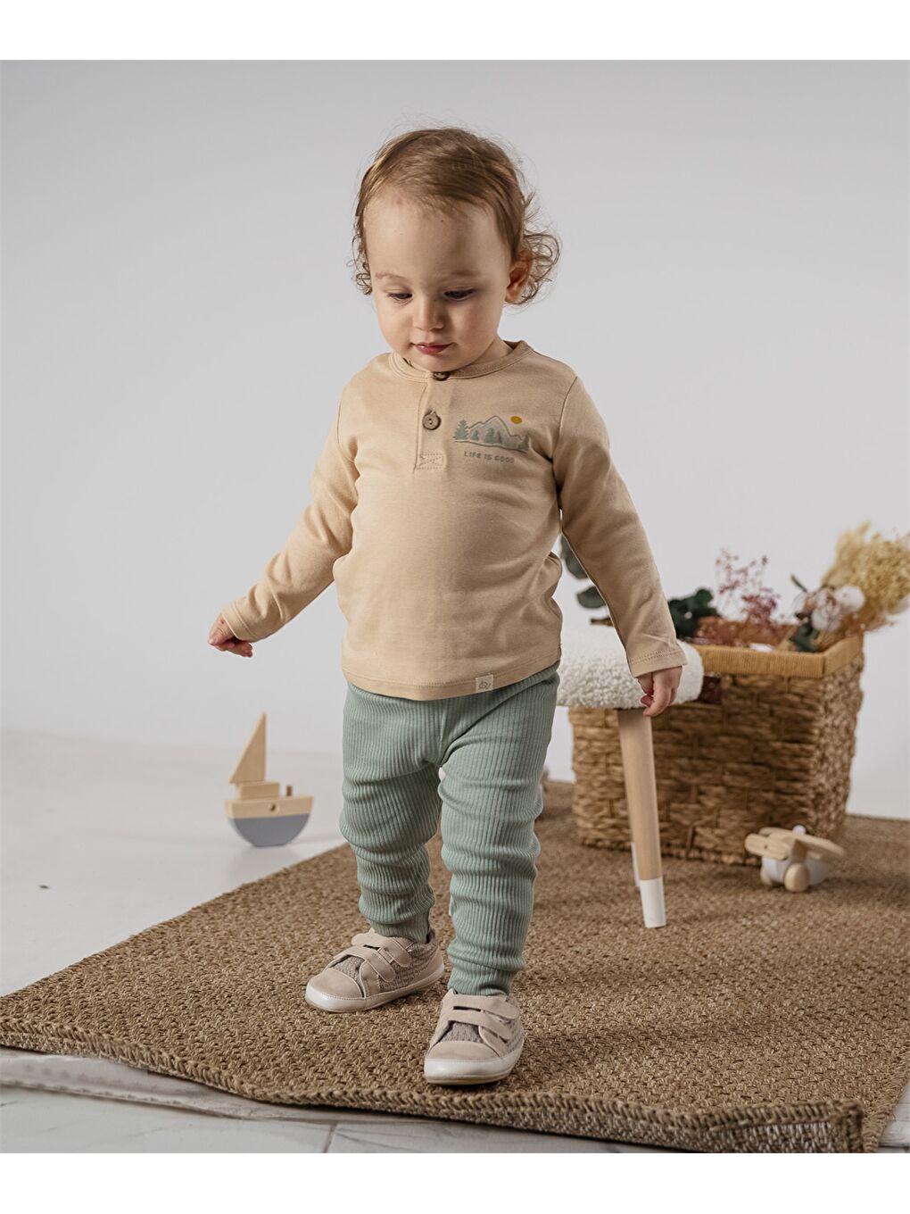 Ekru Bisiklet Yaka Baskılı Erkek Bebek Sweatshirt ve Eşofman Altı-1