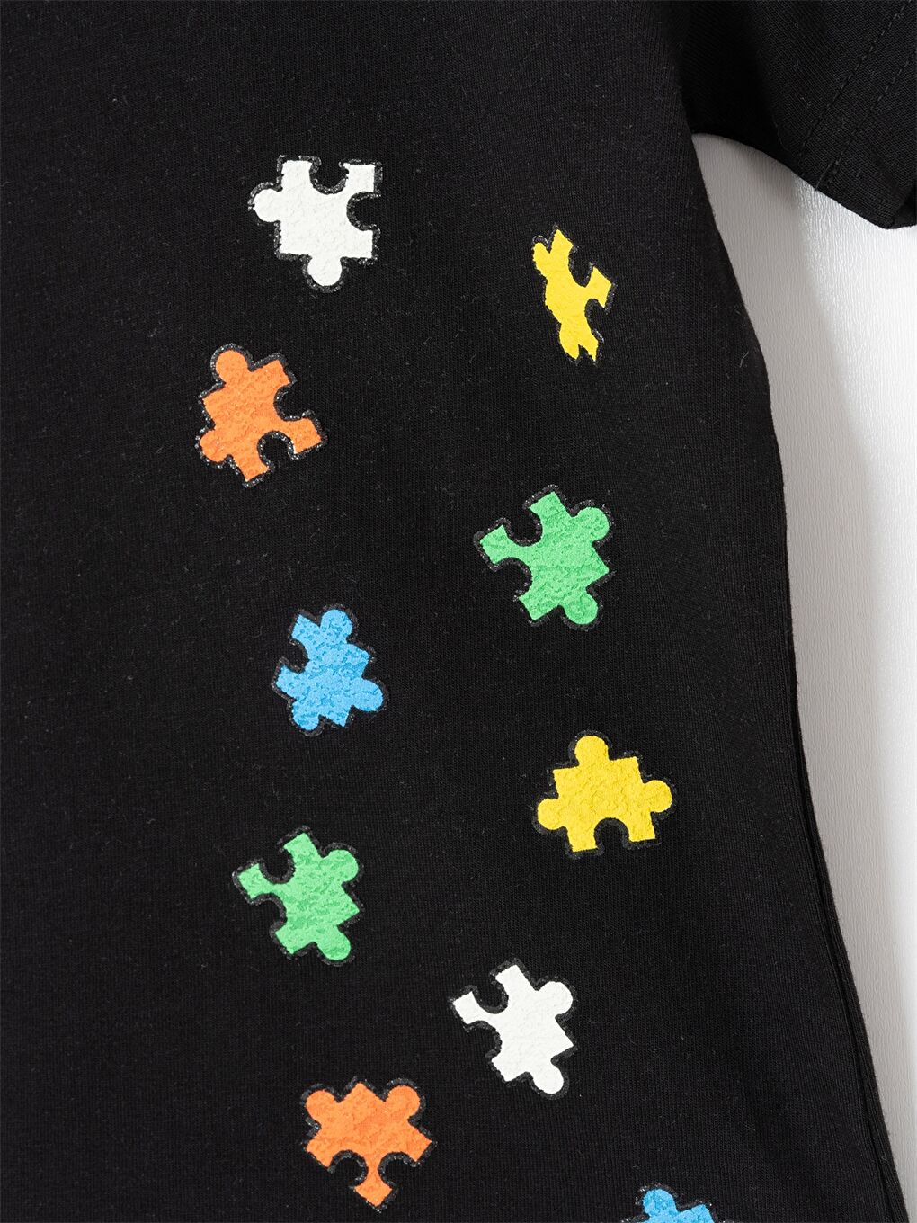 Siyah Bisiklet Yaka Kısa Kollu Erkek Bebek Tişört-1