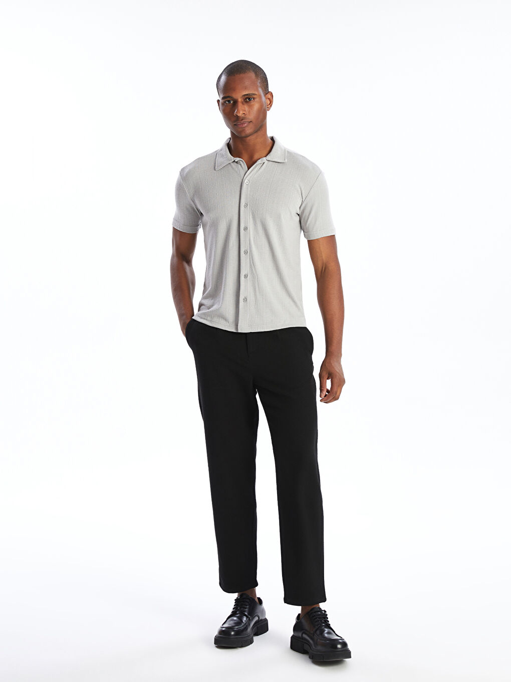 Gri Standart Kalıp Kısa Kollu Erkek Gömlek-1