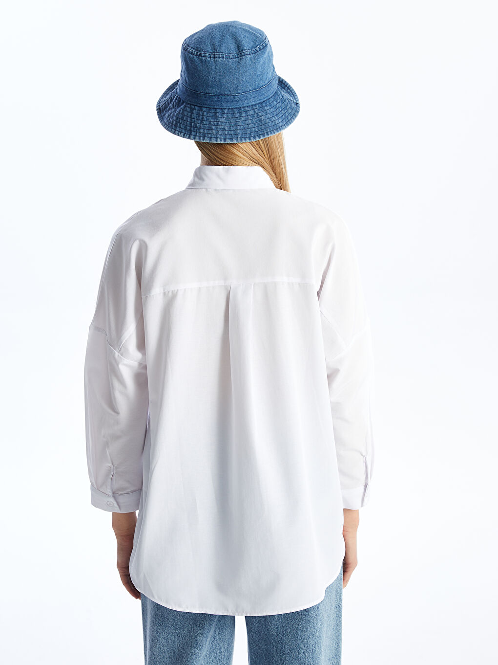 Beyaz Düz Uzun Kollu Oversize Kadın Gömlek-4