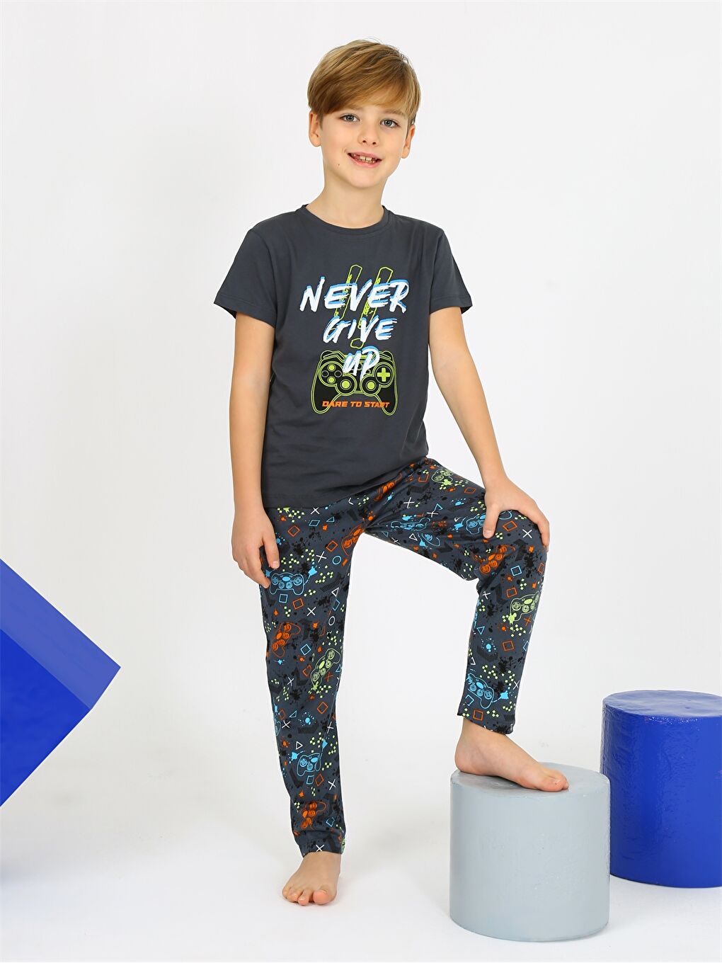 Antrasit Bisiklet Yaka Erkek Çocuk Pijama Takımı-1