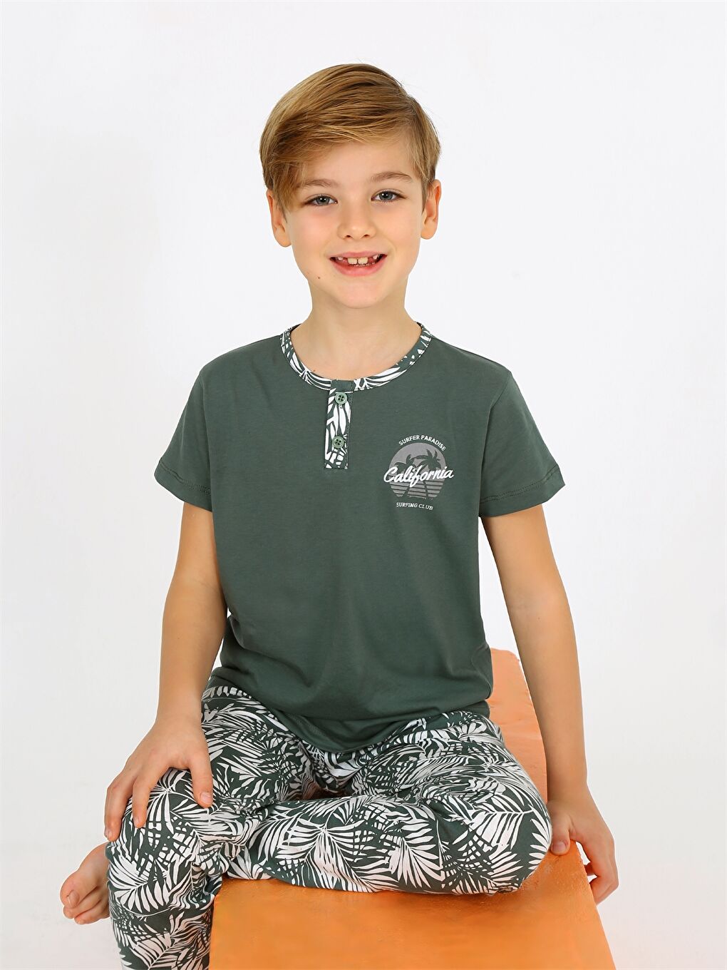 Yeşil Bisiklet Yaka Erkek Çocuk Pijama Takımı