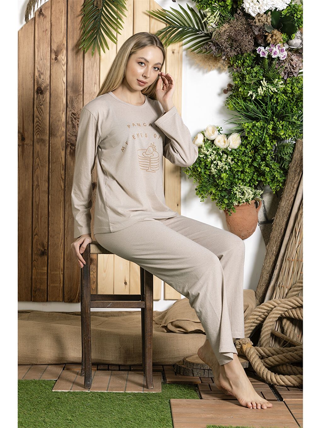 Bej Bisiklet Yaka Kadın Pijama Takım