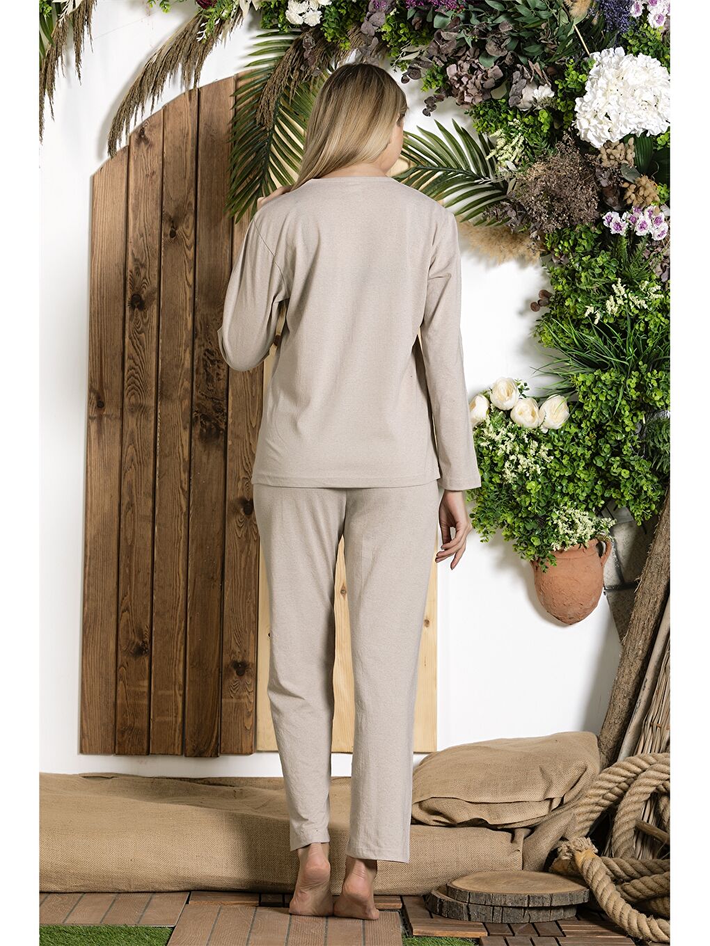 Bej Bisiklet Yaka Kadın Pijama Takım-2
