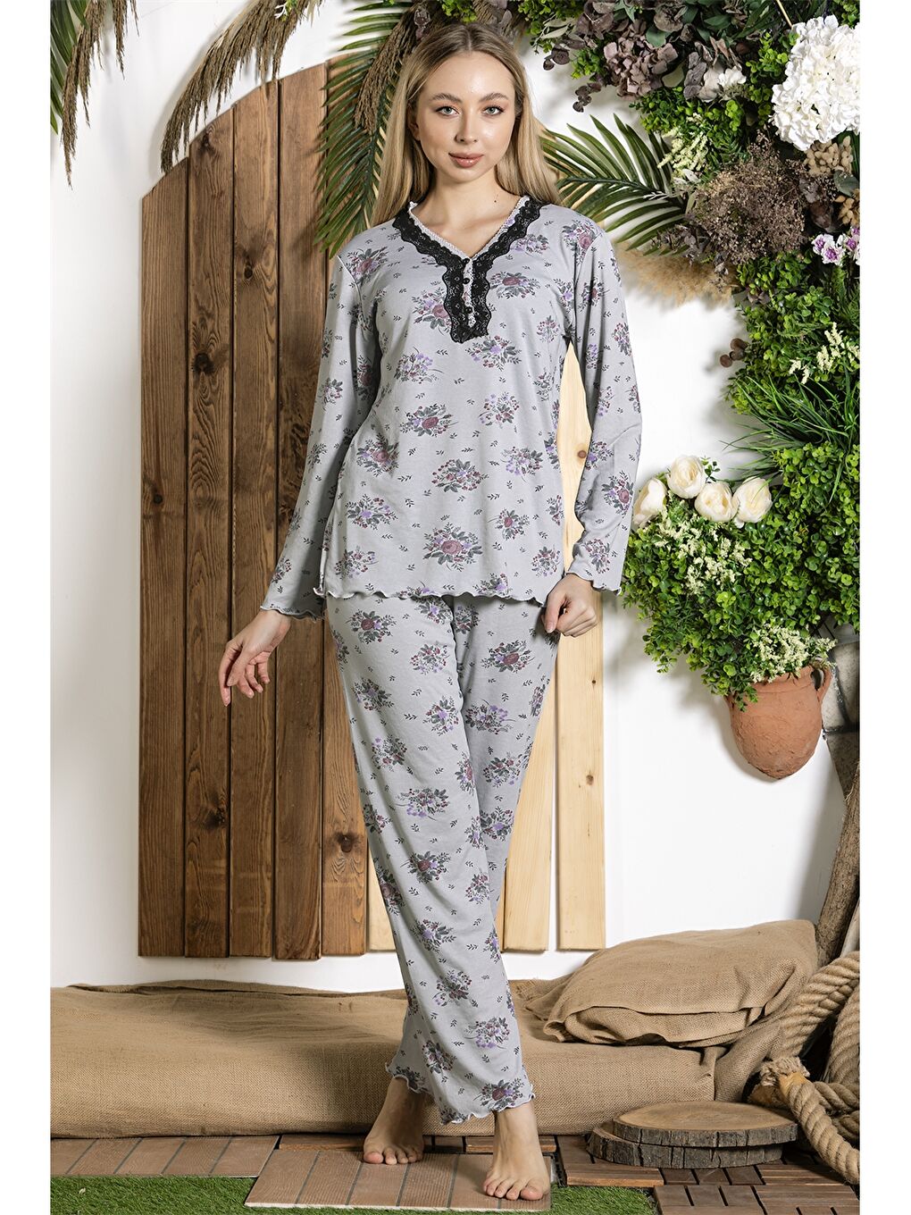Gri V Yaka Kadın Pijama Takım-1