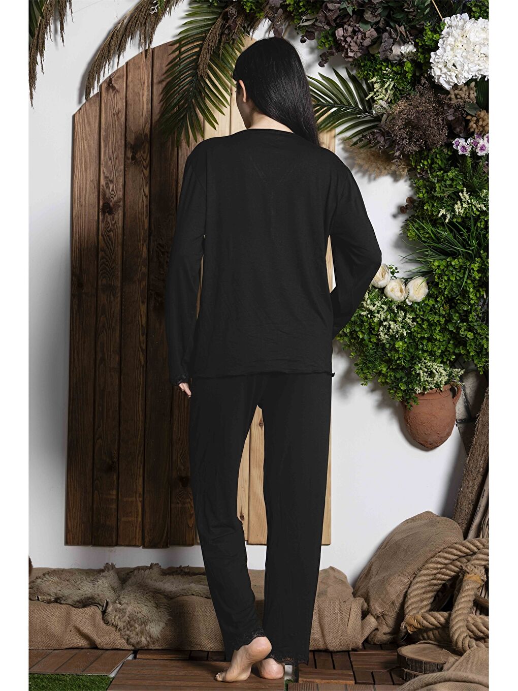 Siyah V Yaka Kadın Pijama Takım-2