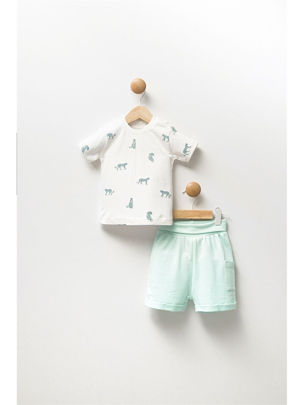 Ekru Bisiklet Yaka Kısa Kollu Baskılı Erkek Bebek Tişört ve Şort 2'li Takım
