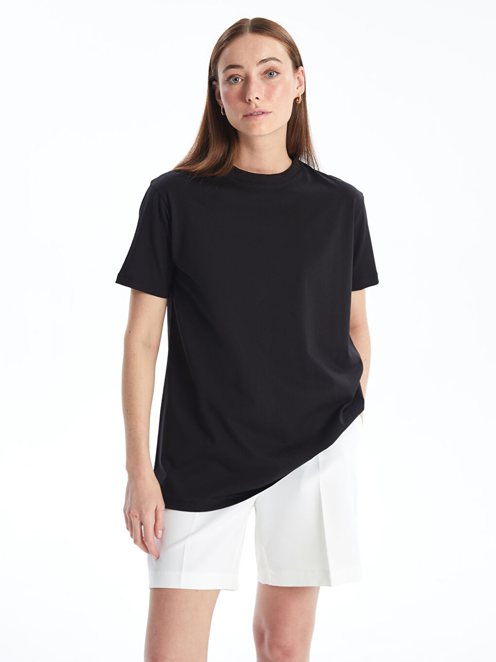 Siyah Bisiklet Yaka Düz Kısa Kollu Oversize Kadın Tişört-1