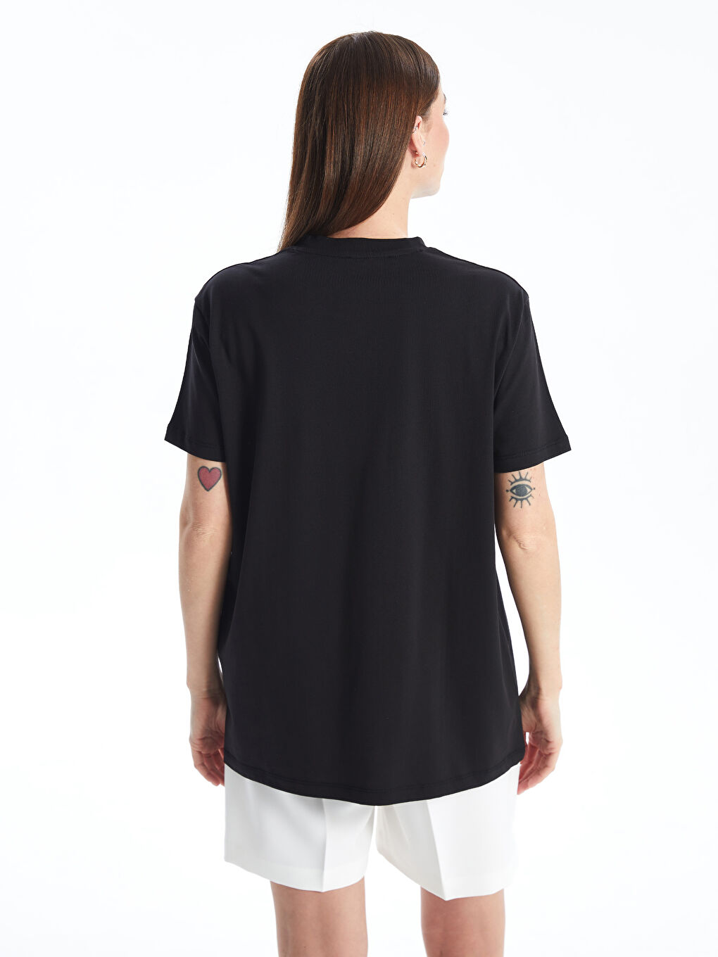 Siyah Bisiklet Yaka Düz Kısa Kollu Oversize Kadın Tişört-4