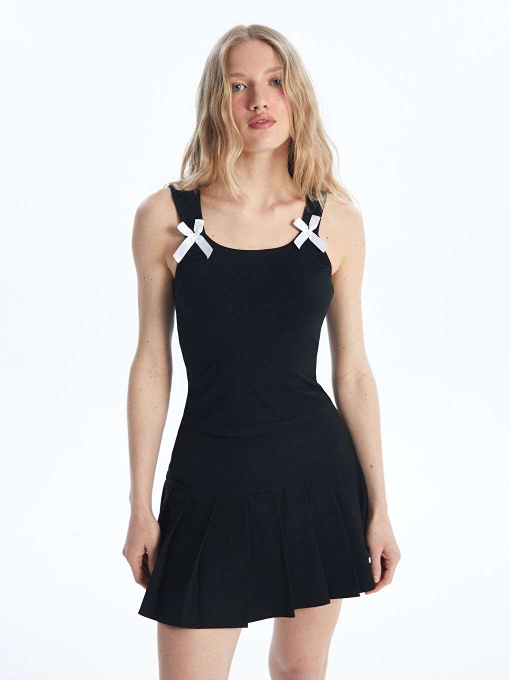 Women's Square Neck Straight Athlete -S4MB80Z8-CVL