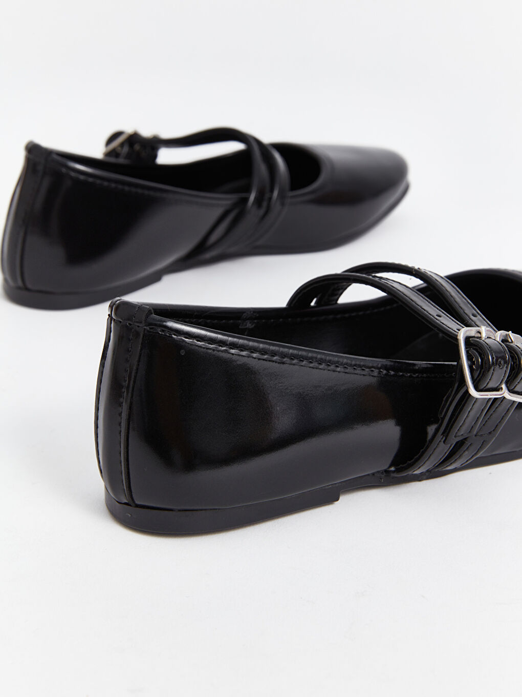 Leather Look Woman Flat Shoes -S4MC66Z8-HUC