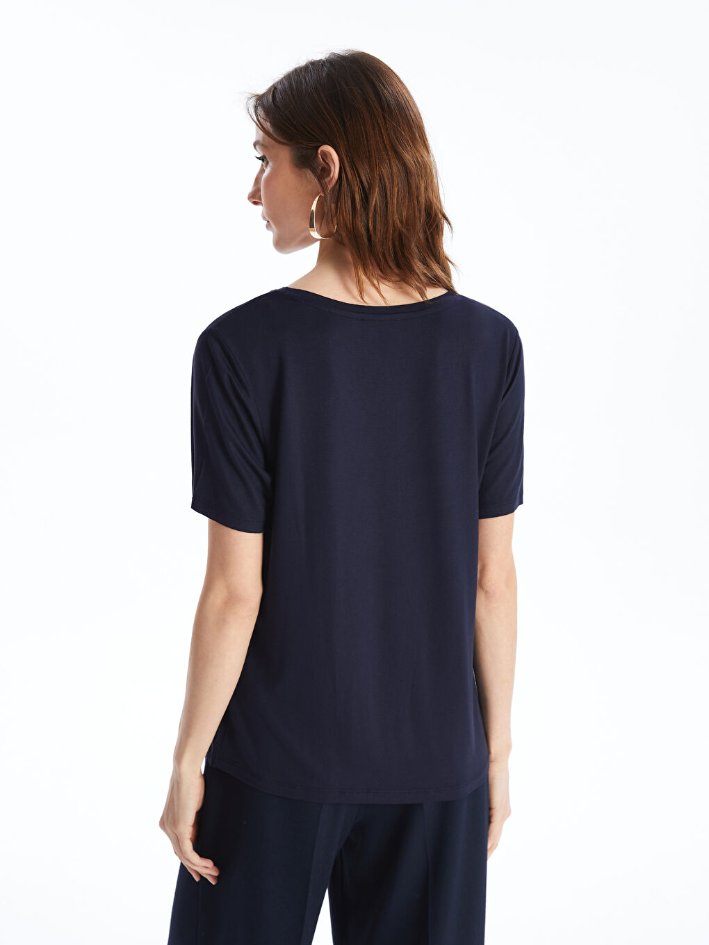 Lacivert V Yaka Baskılı Kısa Kollu Kadın Tişört-4