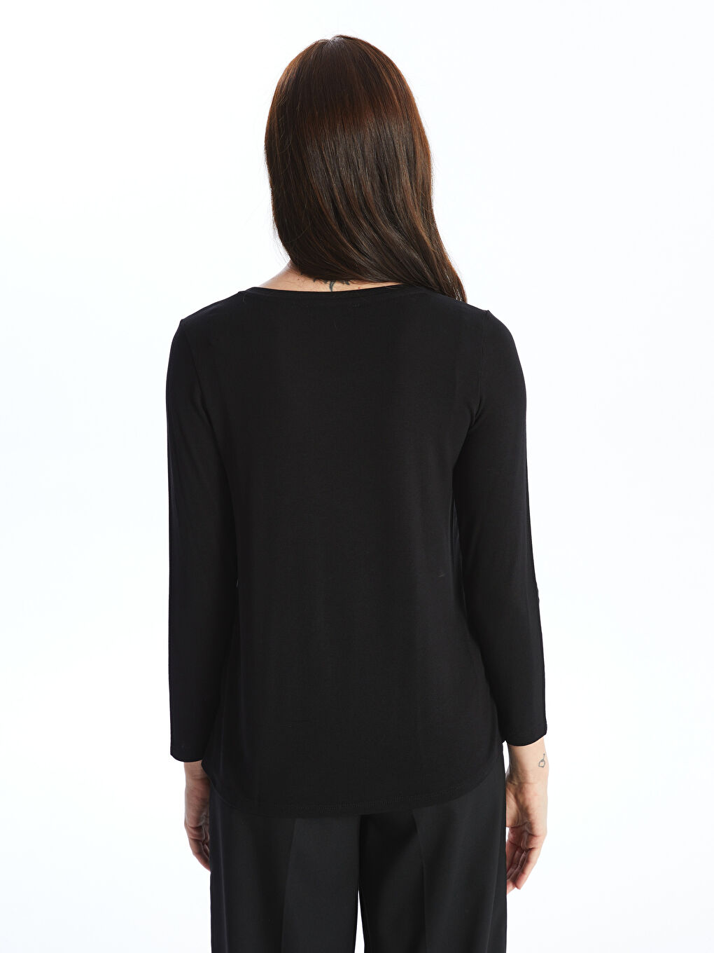 Siyah Bisiklet Yaka Desenli Uzun Kollu Kadın Tişört-4