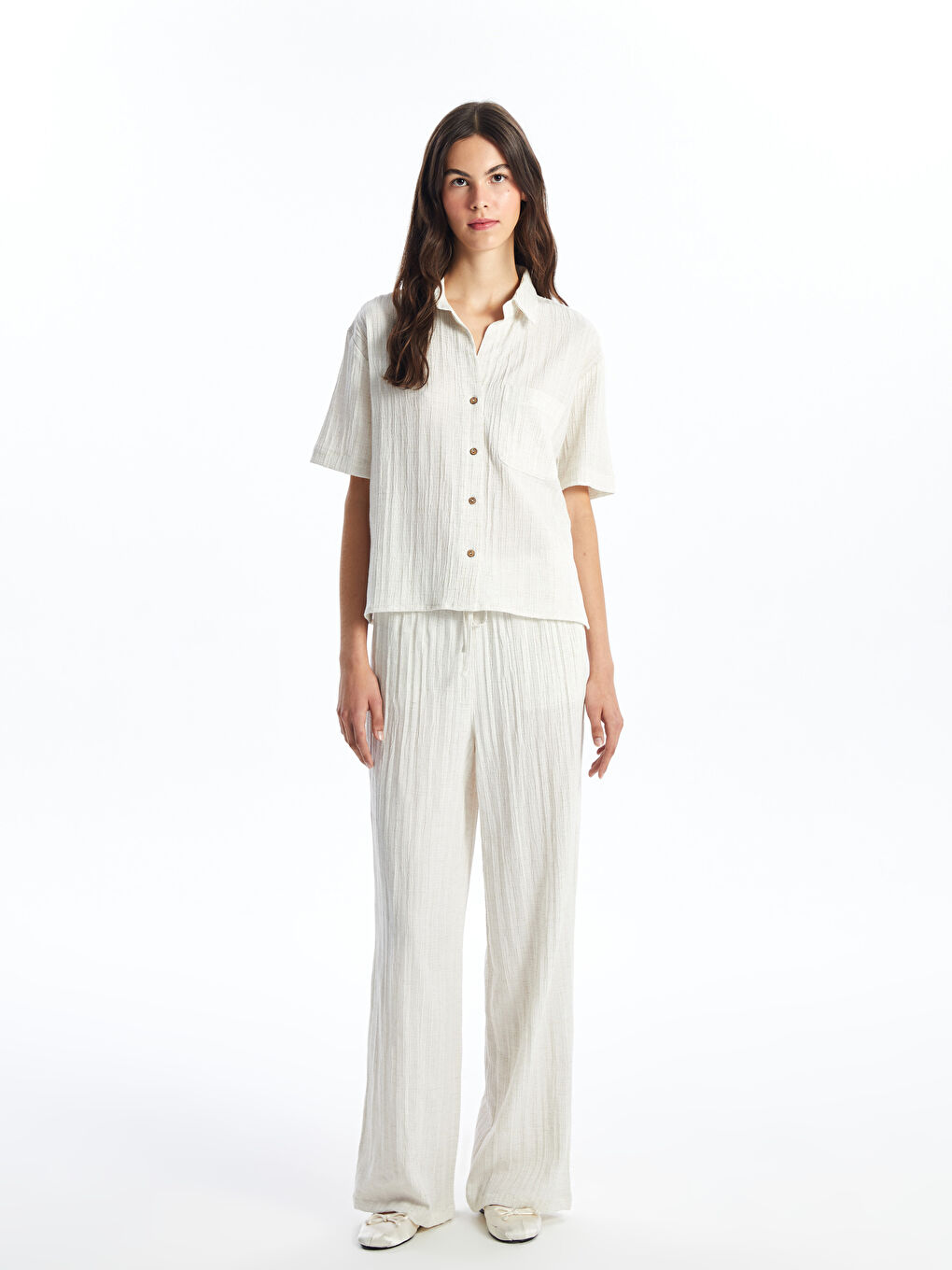 Ekru Düz Kısa Kollu Keten Karışımlı Kadın Gömlek-1