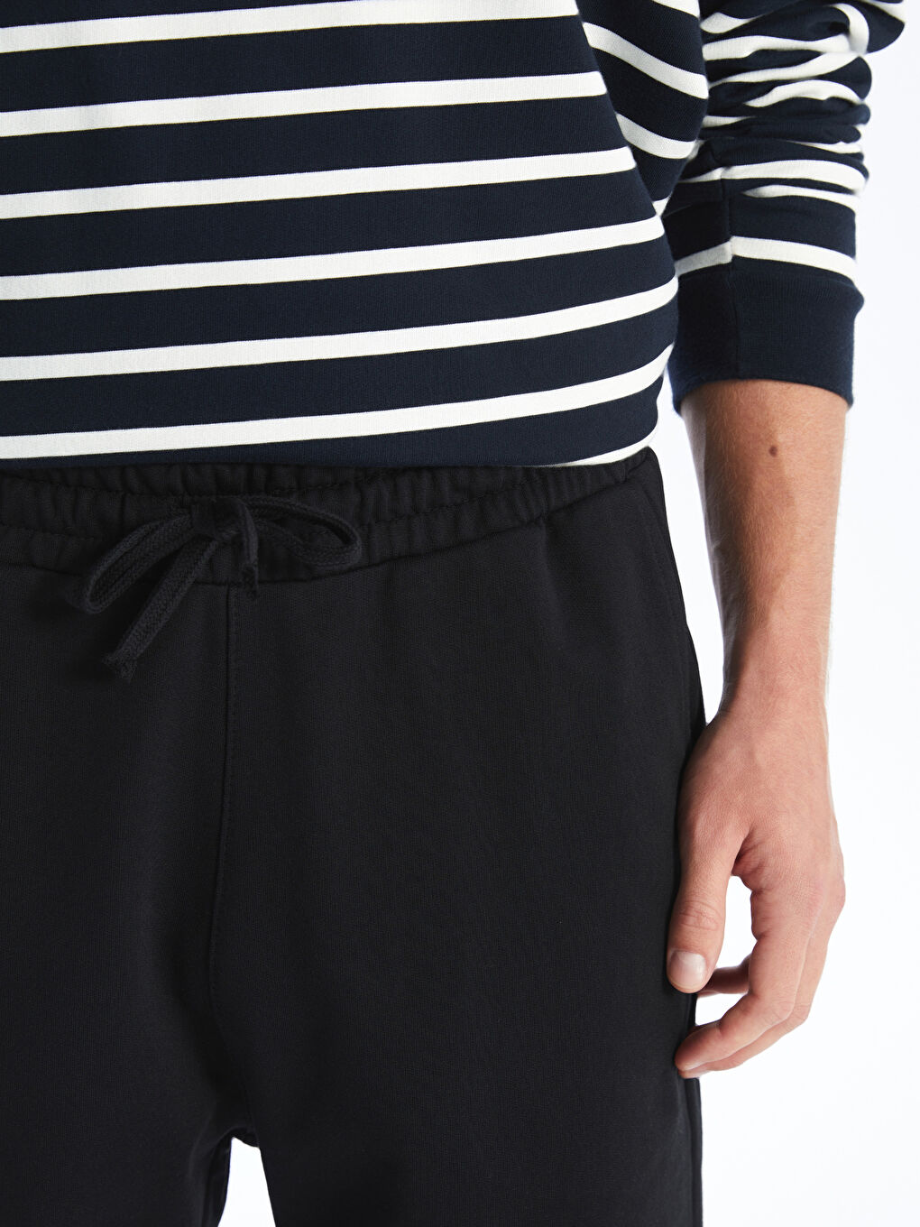 Siyah Standart Kalıp Erkek Şort-2