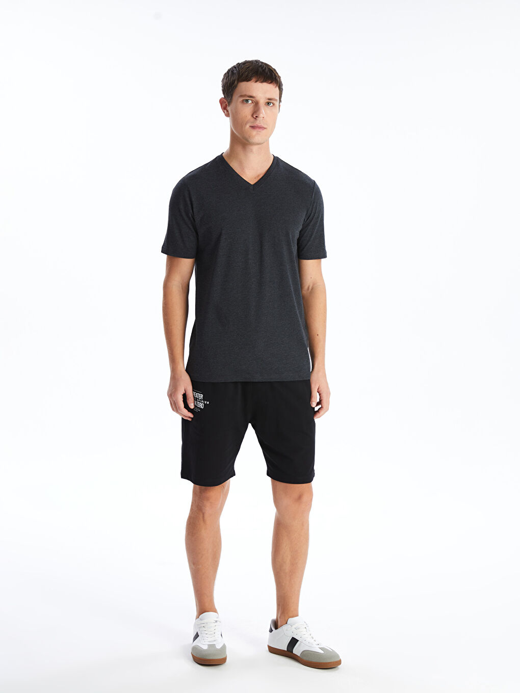 Siyah Standart Kalıp Erkek Şort