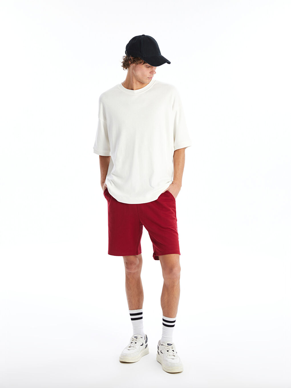 Kırmızı Standart Kalıp Erkek Şort