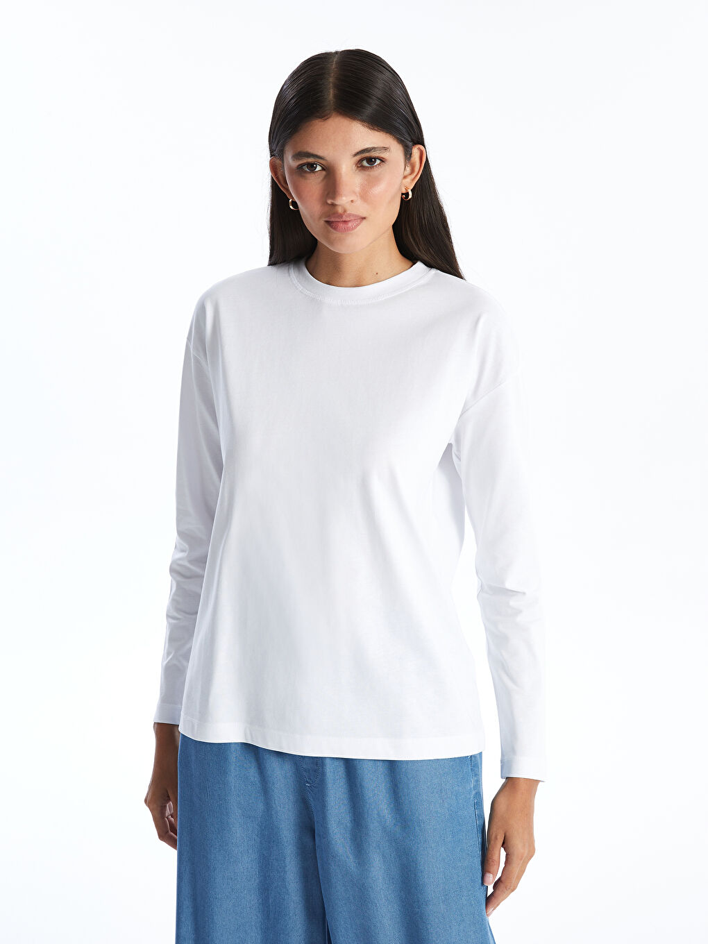 Beyaz Bisiklet Yaka Düz Uzun Kollu Kadın Tişört