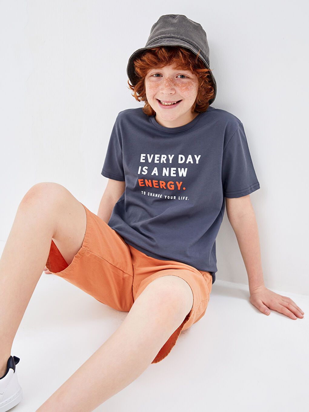 Antrasit Bisiklet Yaka Baskılı Kısa Kollu Erkek Çocuk Tişört