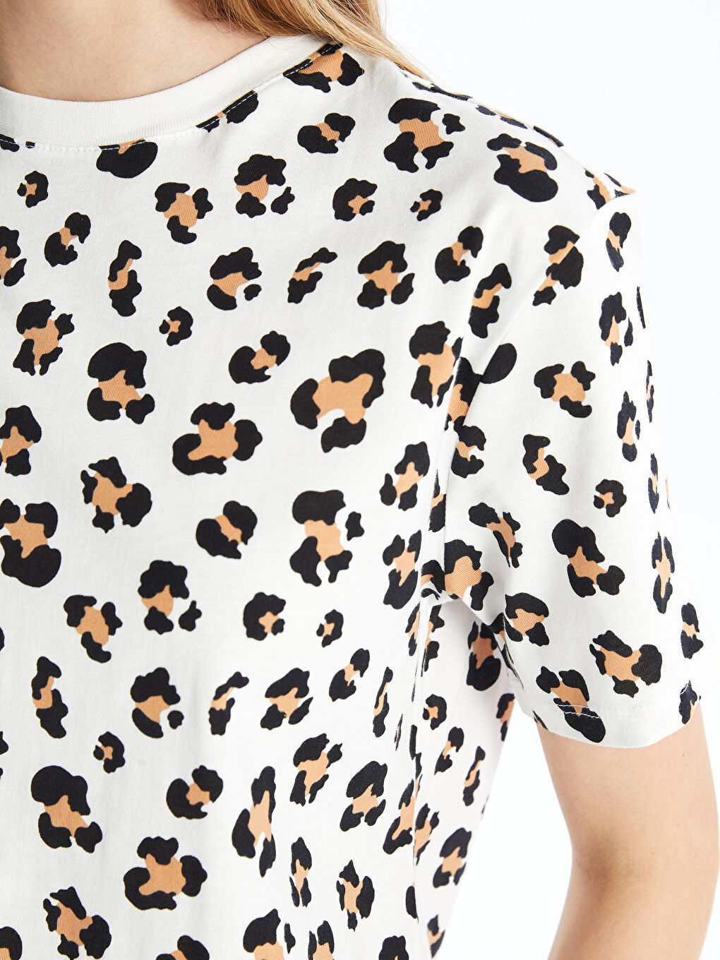 Kahverengi Bisiklet Yaka Desenli Kadın Tunik-2