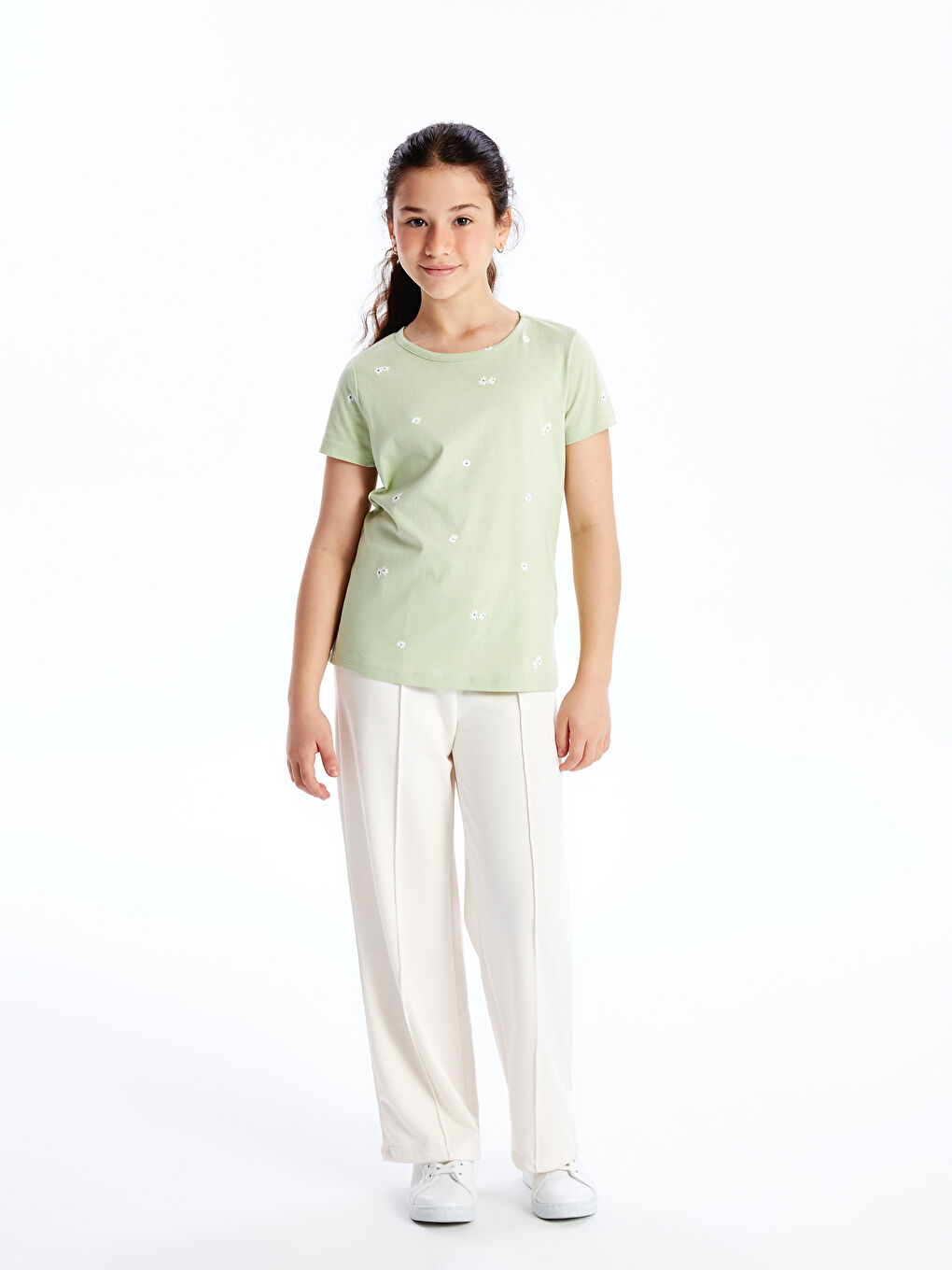 Yeşil Bisiklet Yaka Çiçekli Kısa Kollu Kız Çocuk Tişört-1