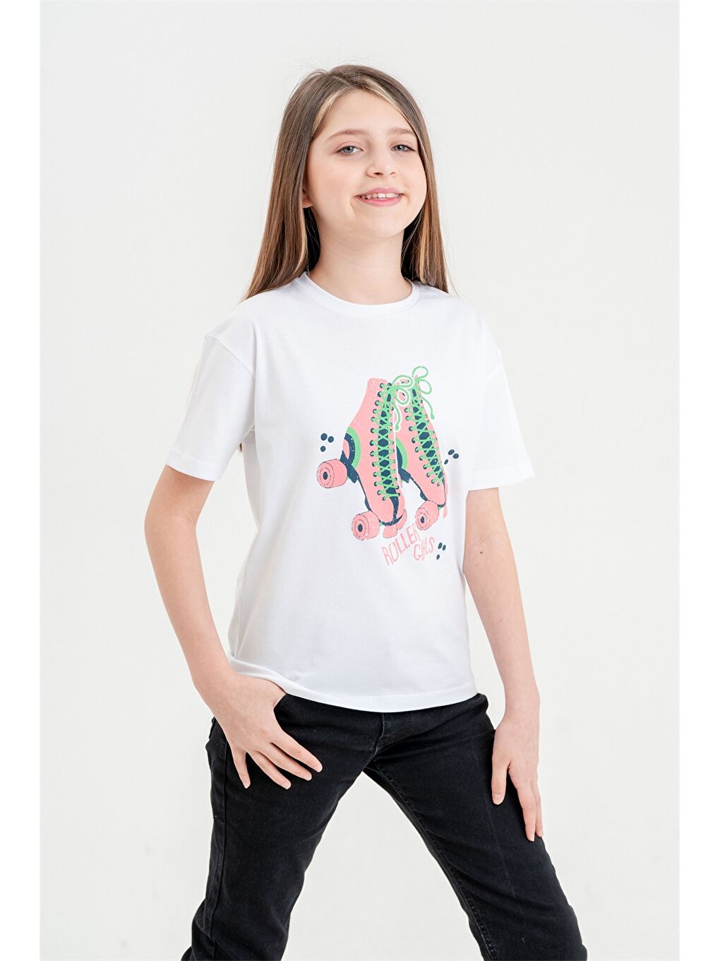 Beyaz Bisiklet Yaka Baskılı Kız Çocuk Tişört-1
