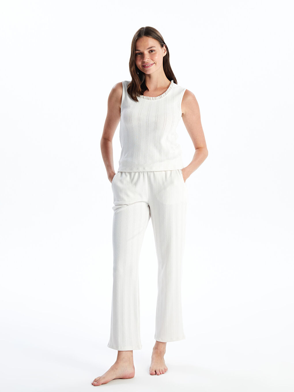 Ekru Kadın Bisiklet Yaka Düz Pijama Takımı