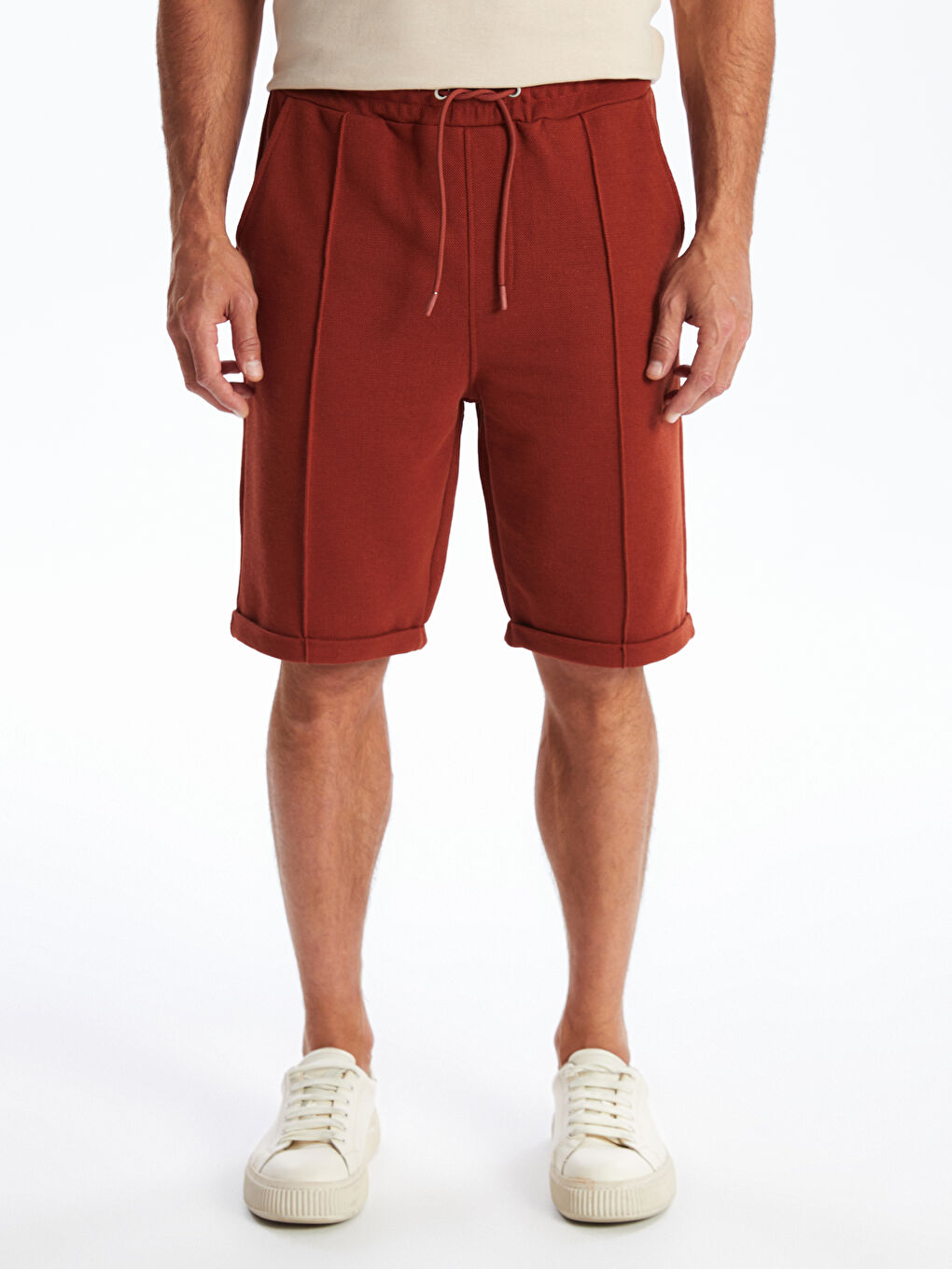 Kahverengi Standart Kalıp Beli Bağlama Detaylı Erkek Şort-1