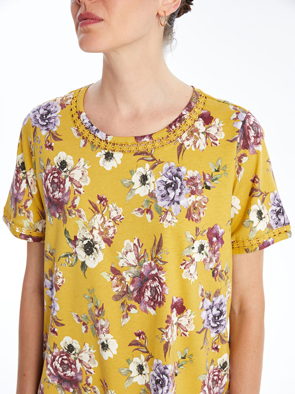 Crew Neck Floral Short Sleeve Women's T-Shirt -S4N224Z8-LUE