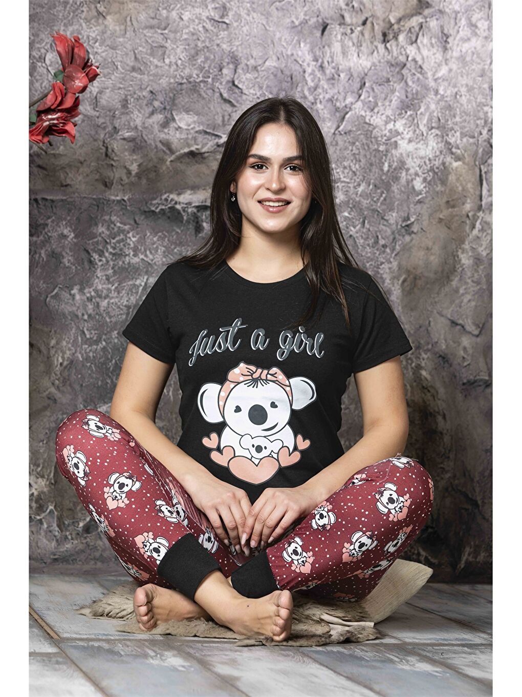 Siyah Bisiklet Yaka Kadın Pijama Takım-2