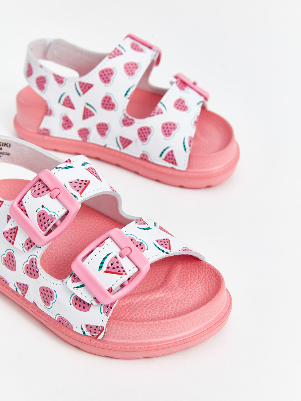 Beyaz Kalp Desenli Kız Çocuk Sandalet-2