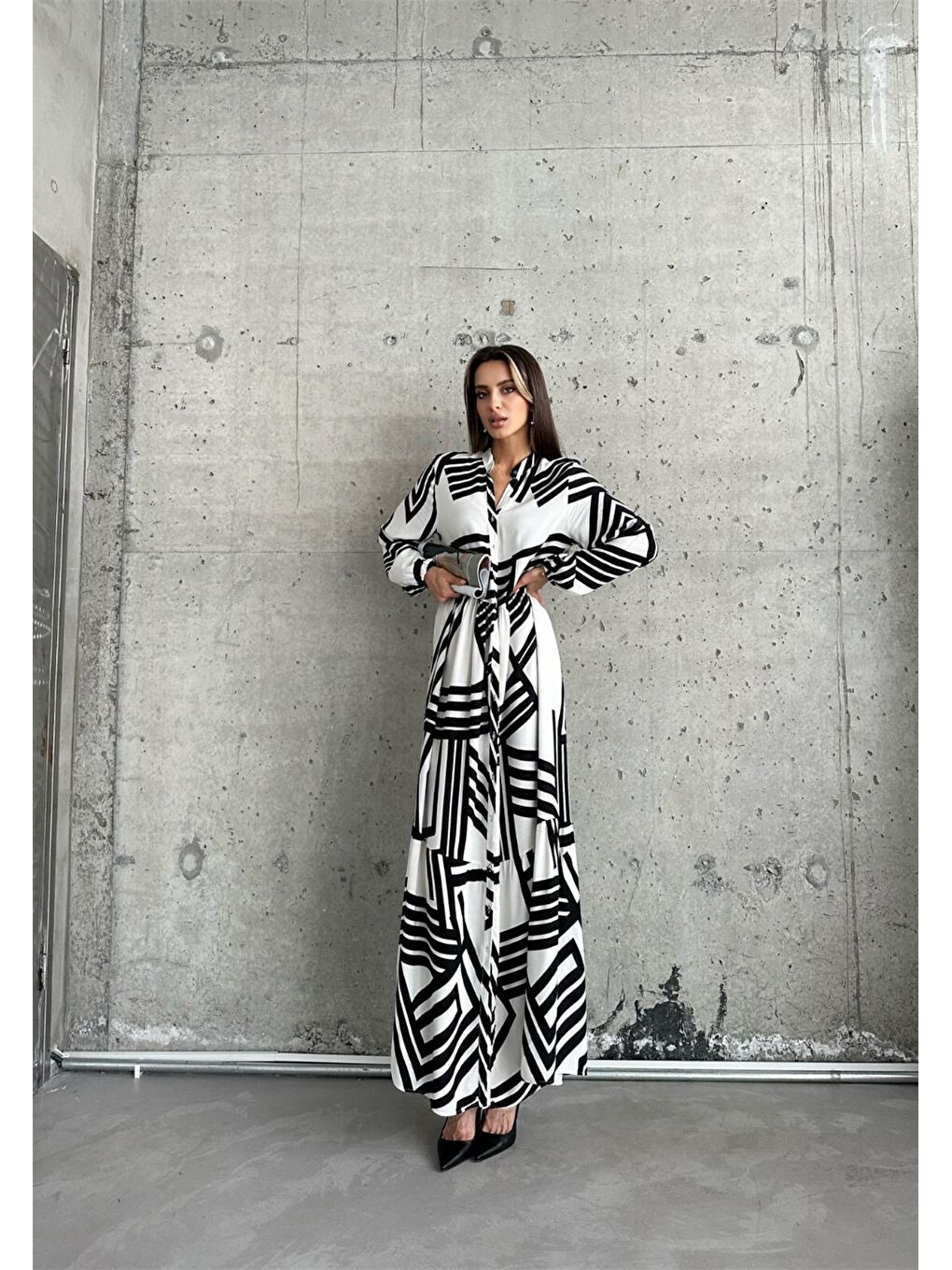 Siyah Desenli Kadın Elbise