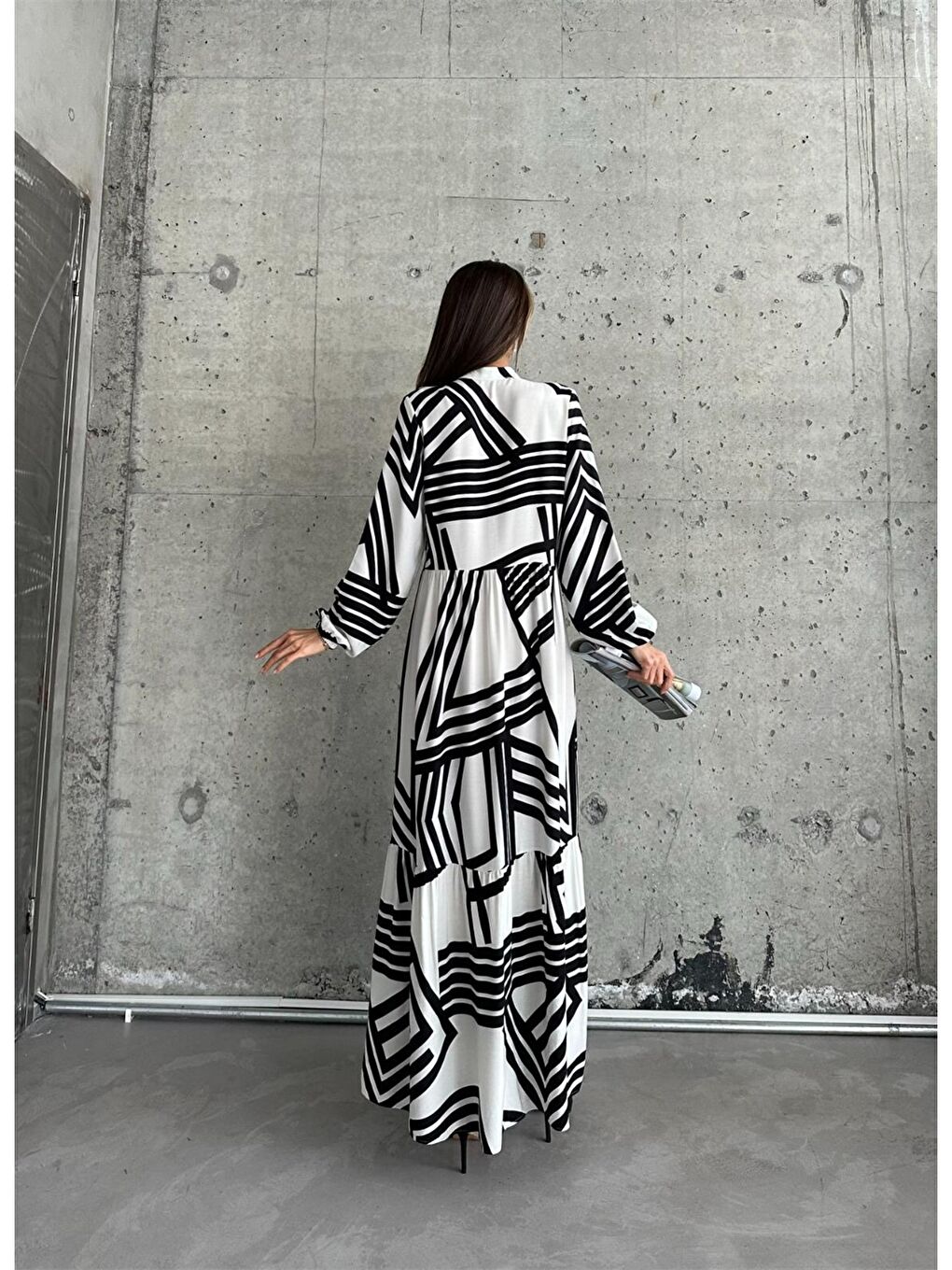 Siyah Desenli Kadın Elbise-4