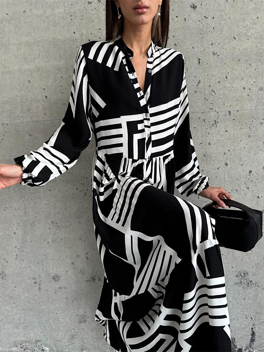 Beyaz Desenli Kadın Elbise