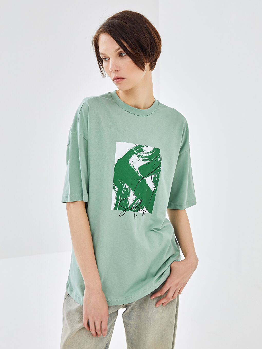 Yeşil Bisiklet Yaka Baskılı Kısa Kollu Kadın Tişört-1