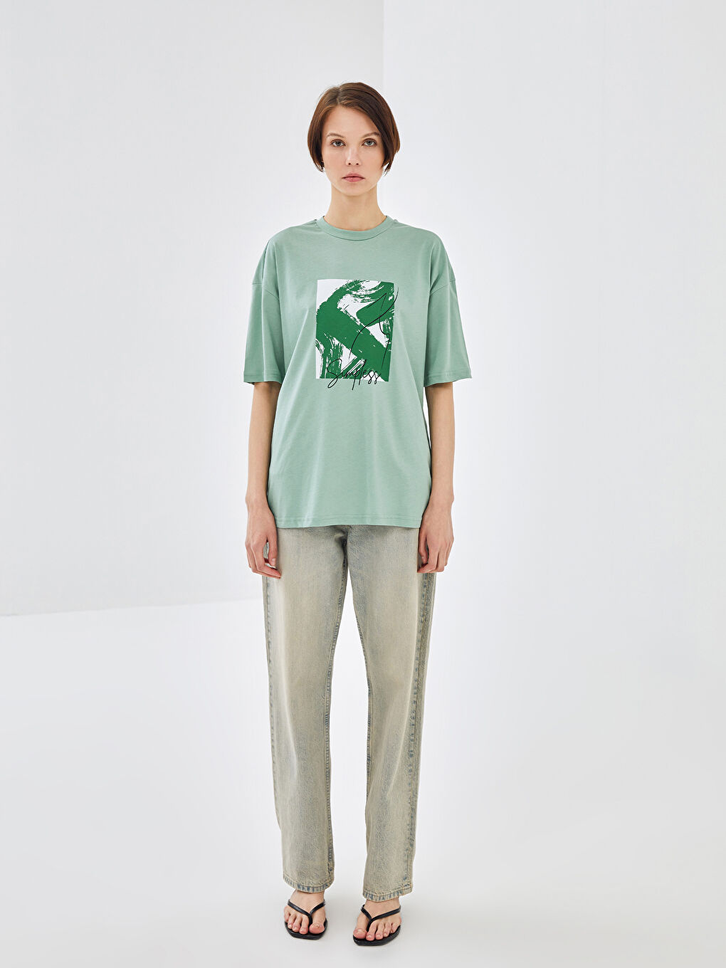 Yeşil Bisiklet Yaka Baskılı Kısa Kollu Kadın Tişört-2