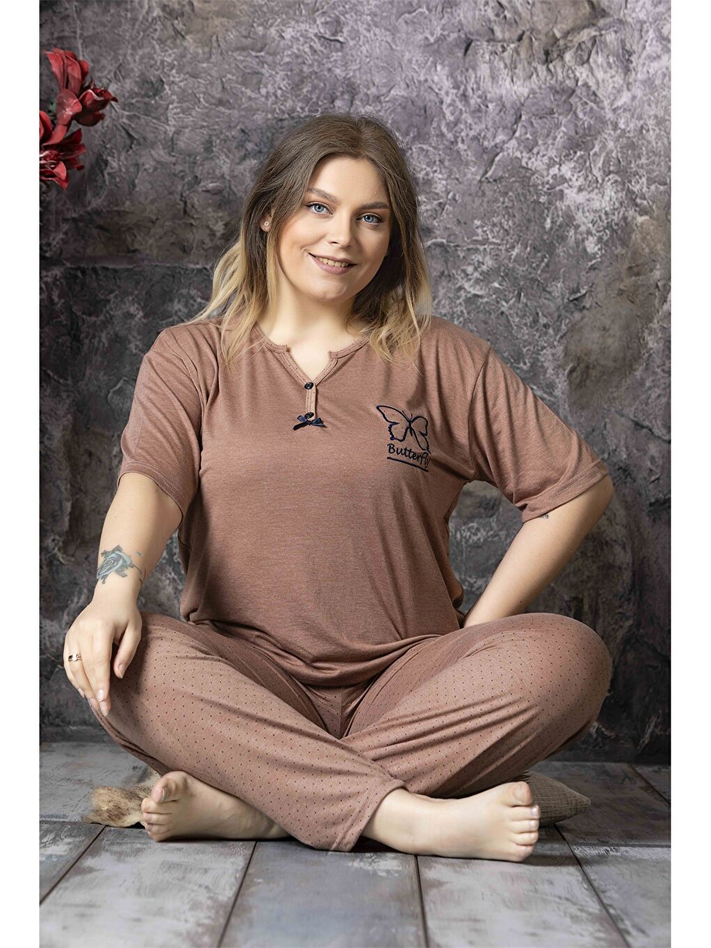 Kahverengi Gömlek Yaka Baskılı Kadın Pijama Takımı